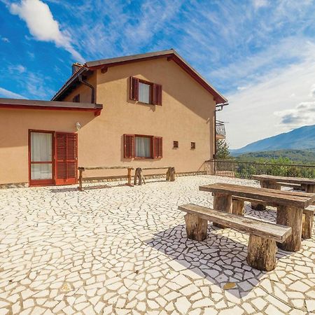7 Bedroom Pet Friendly Home In Crni Kal Crni Kal  Екстер'єр фото