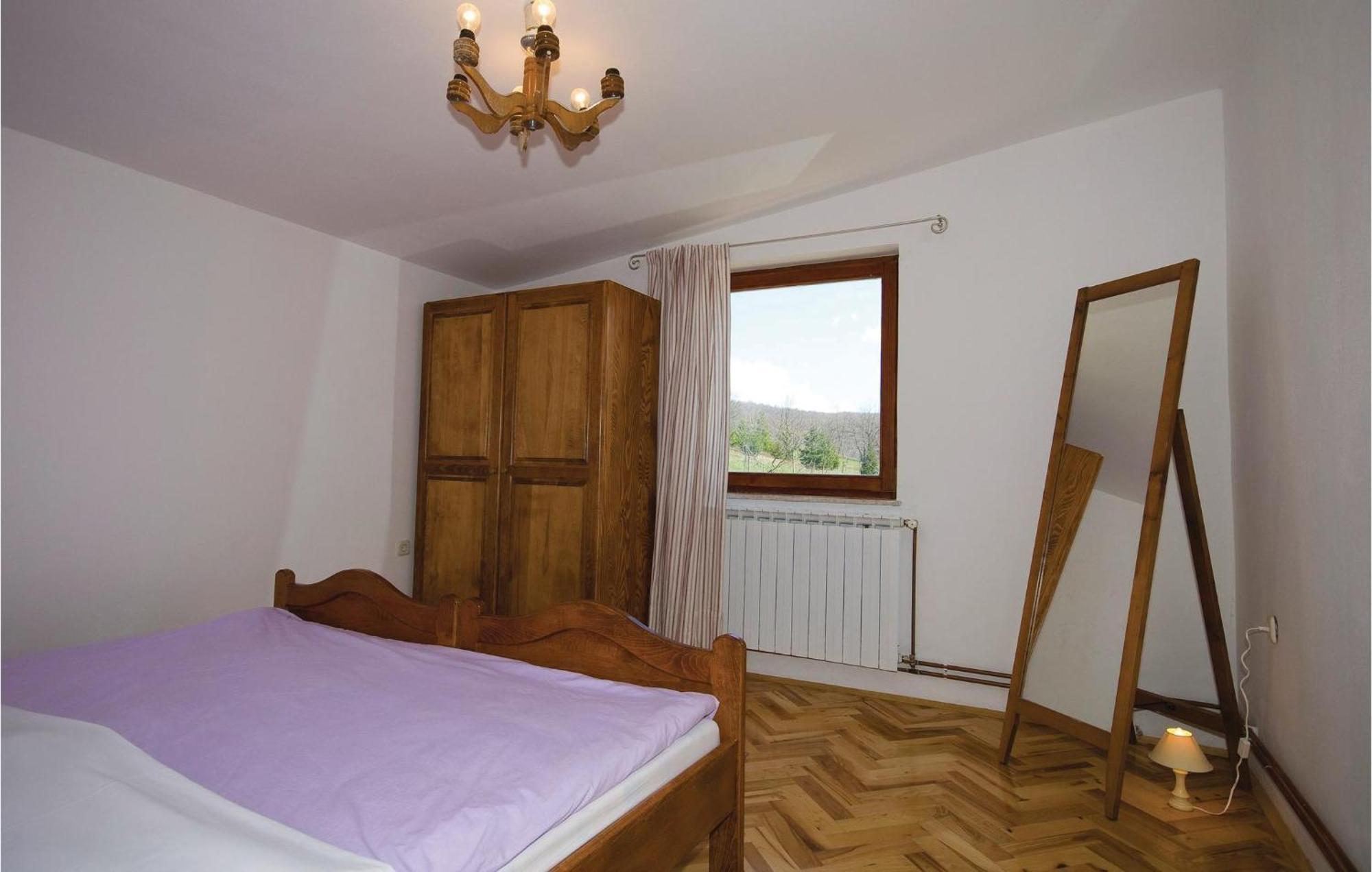 7 Bedroom Pet Friendly Home In Crni Kal Crni Kal  Екстер'єр фото