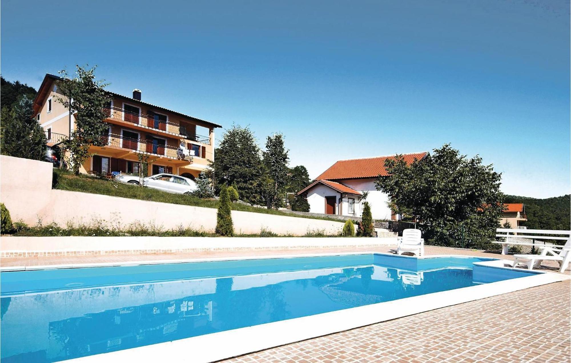 7 Bedroom Pet Friendly Home In Crni Kal Crni Kal  Екстер'єр фото