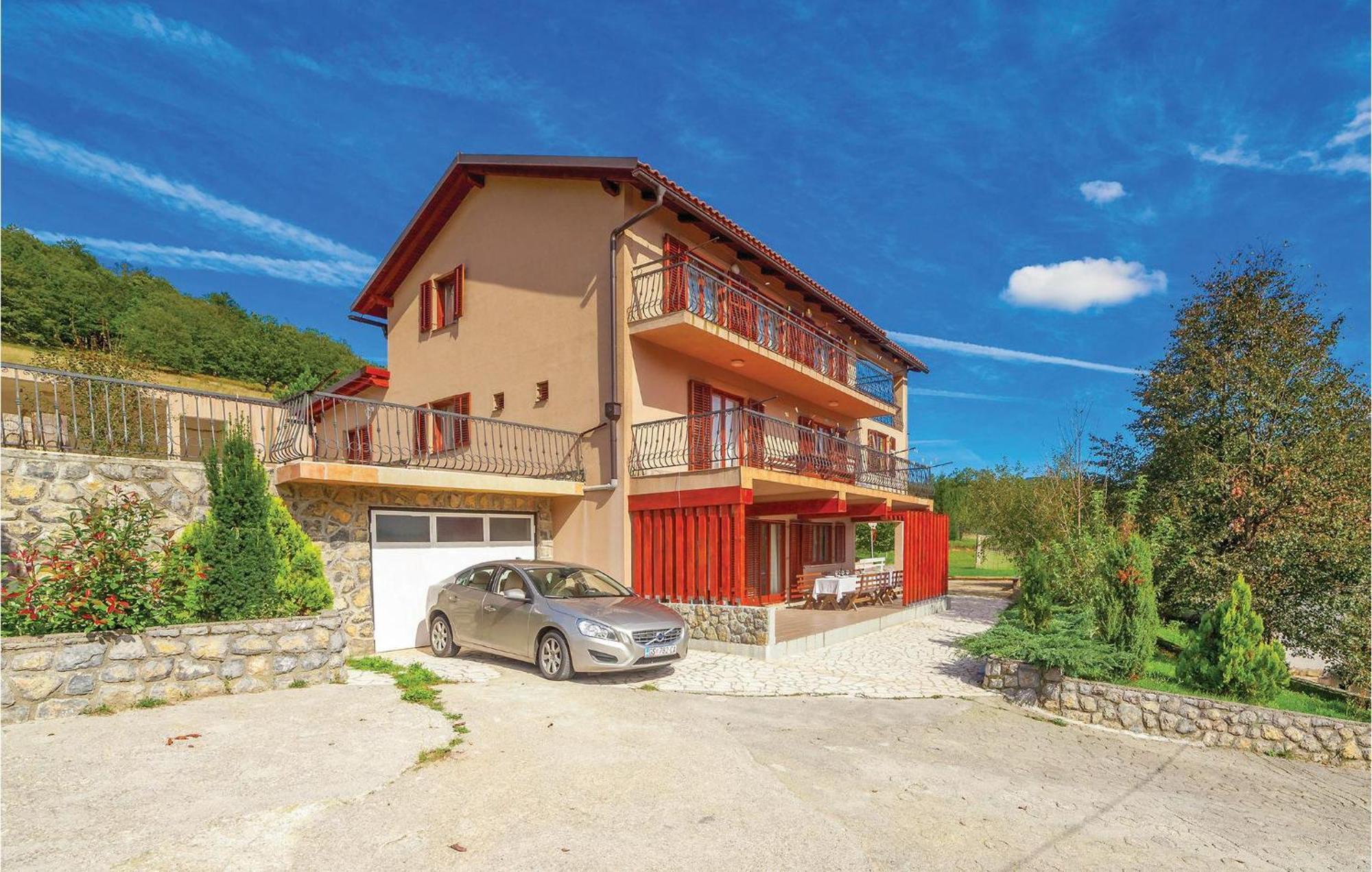 7 Bedroom Pet Friendly Home In Crni Kal Crni Kal  Екстер'єр фото