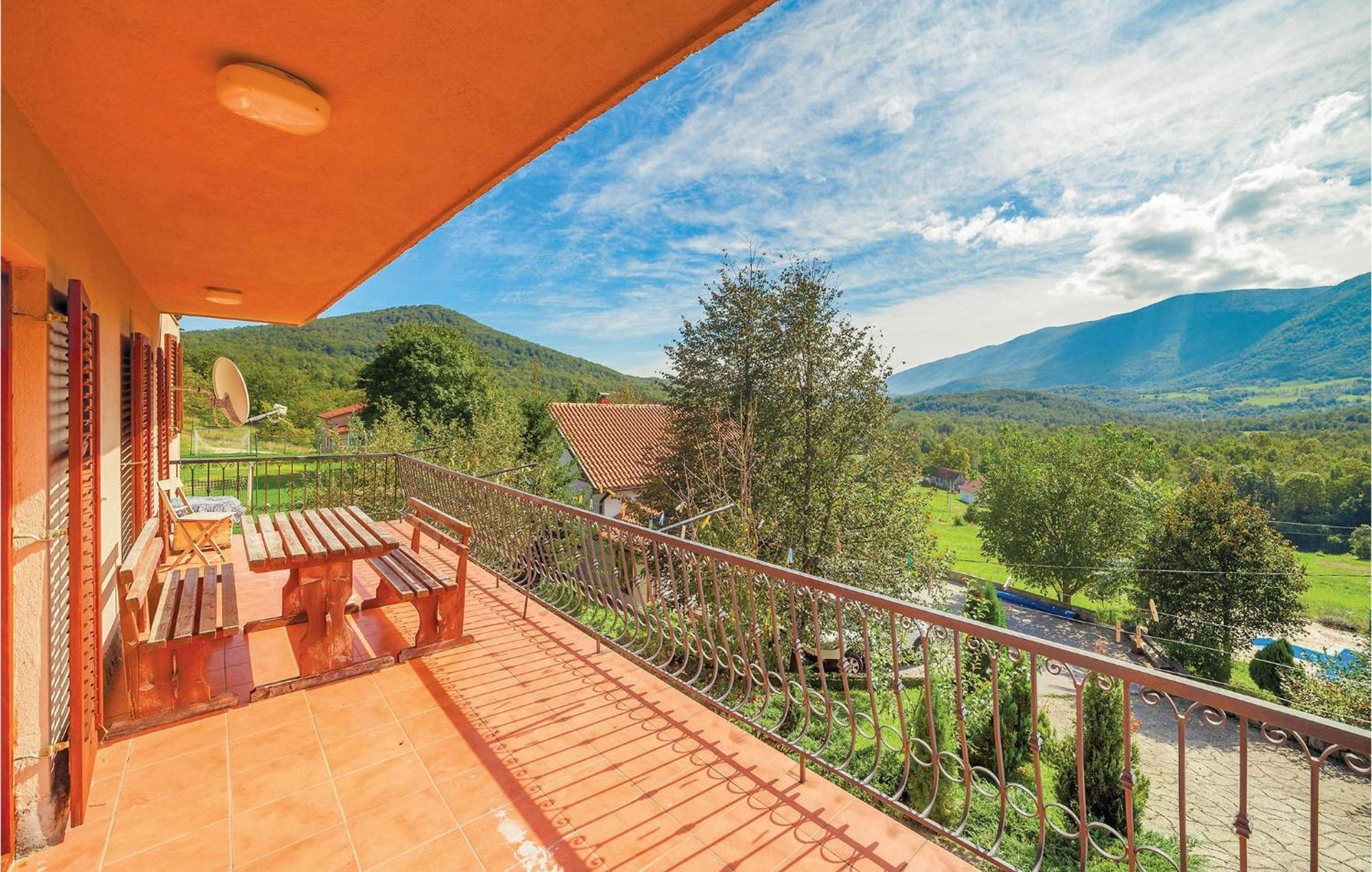 7 Bedroom Pet Friendly Home In Crni Kal Crni Kal  Екстер'єр фото